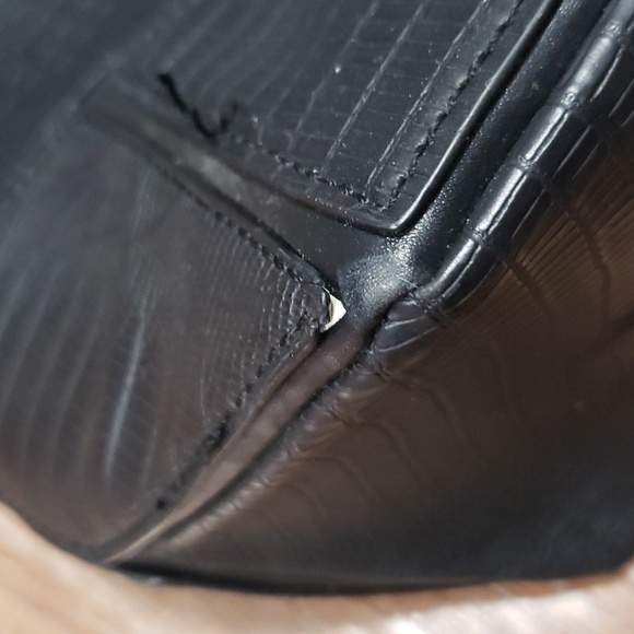 Beauty Boutique Reptile Textured Large Shoulder Bag Neutral Contemporary Modern - Picture 10 of 15